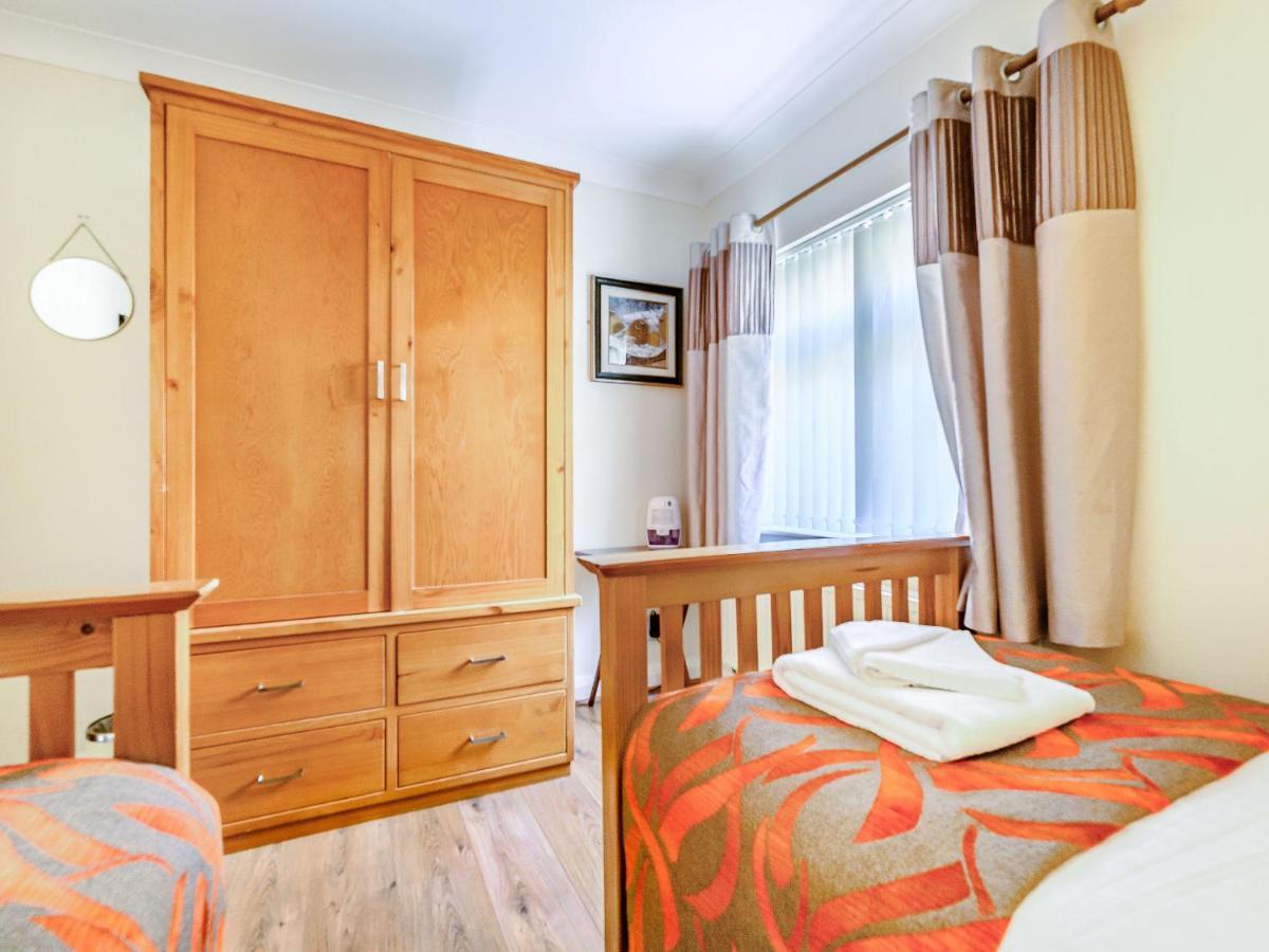 Eden House Villa อัลเวอร์สตัน ภายนอก รูปภาพ