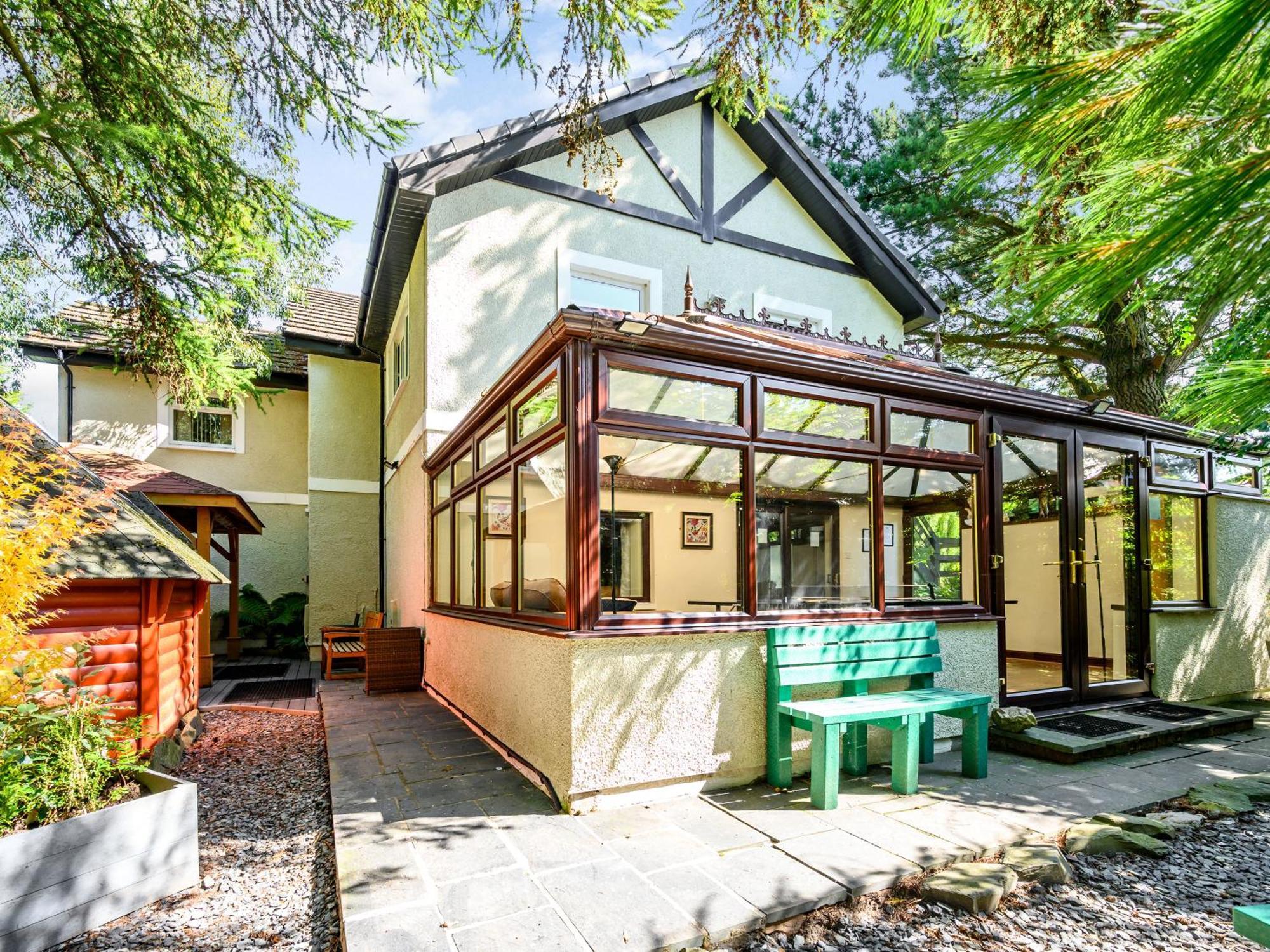 Eden House Villa อัลเวอร์สตัน ภายนอก รูปภาพ